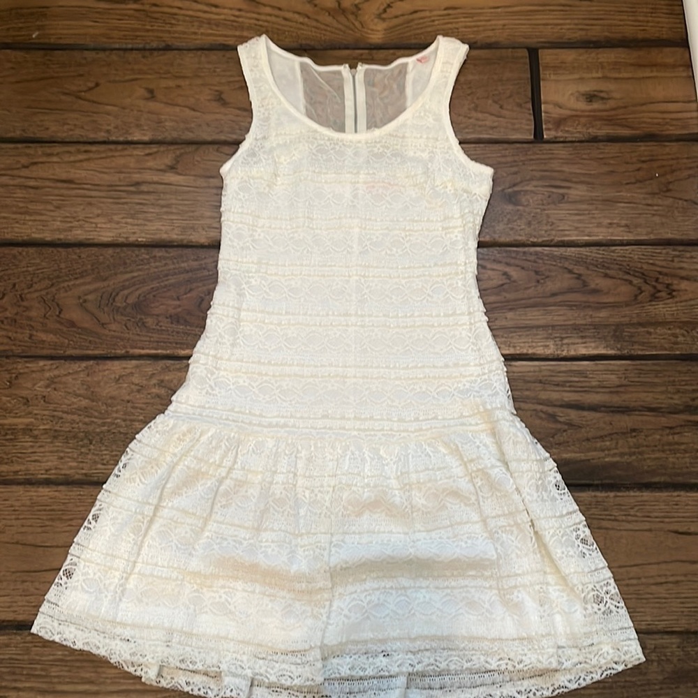 Lace off-white